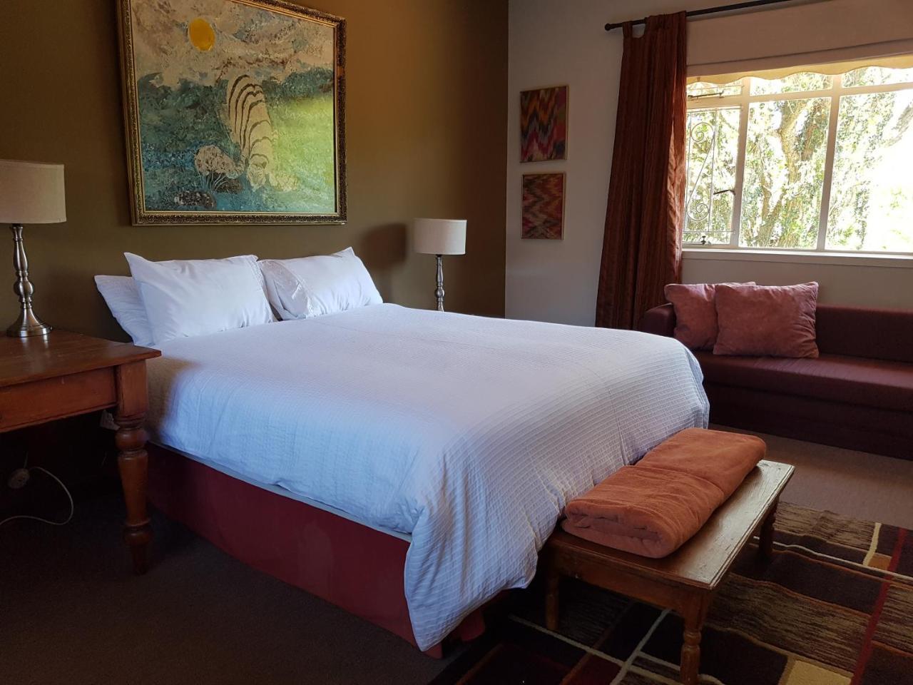 Burnham Road Suite Guest House Bulawayo Bagian luar foto