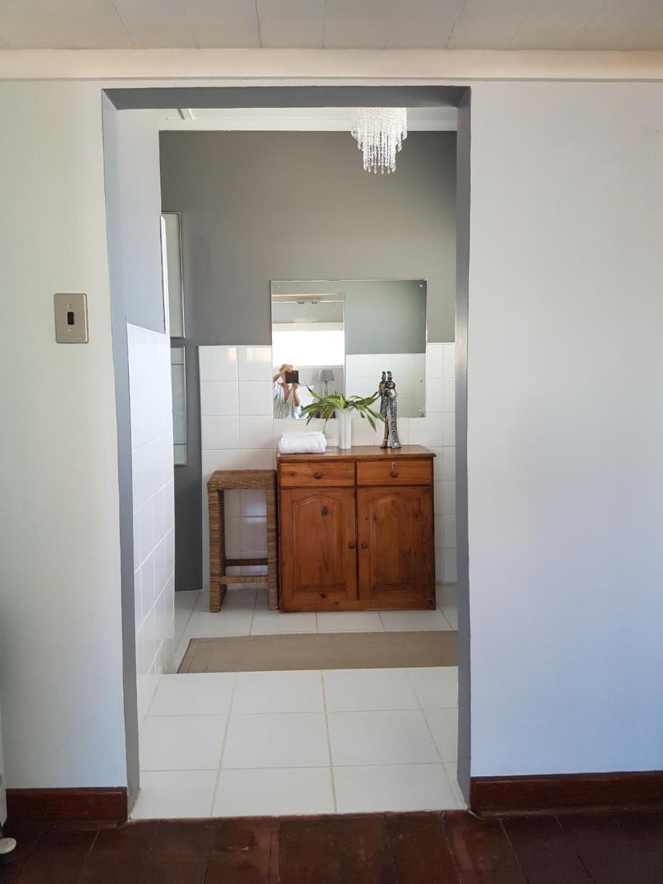Burnham Road Suite Guest House Bulawayo Bagian luar foto